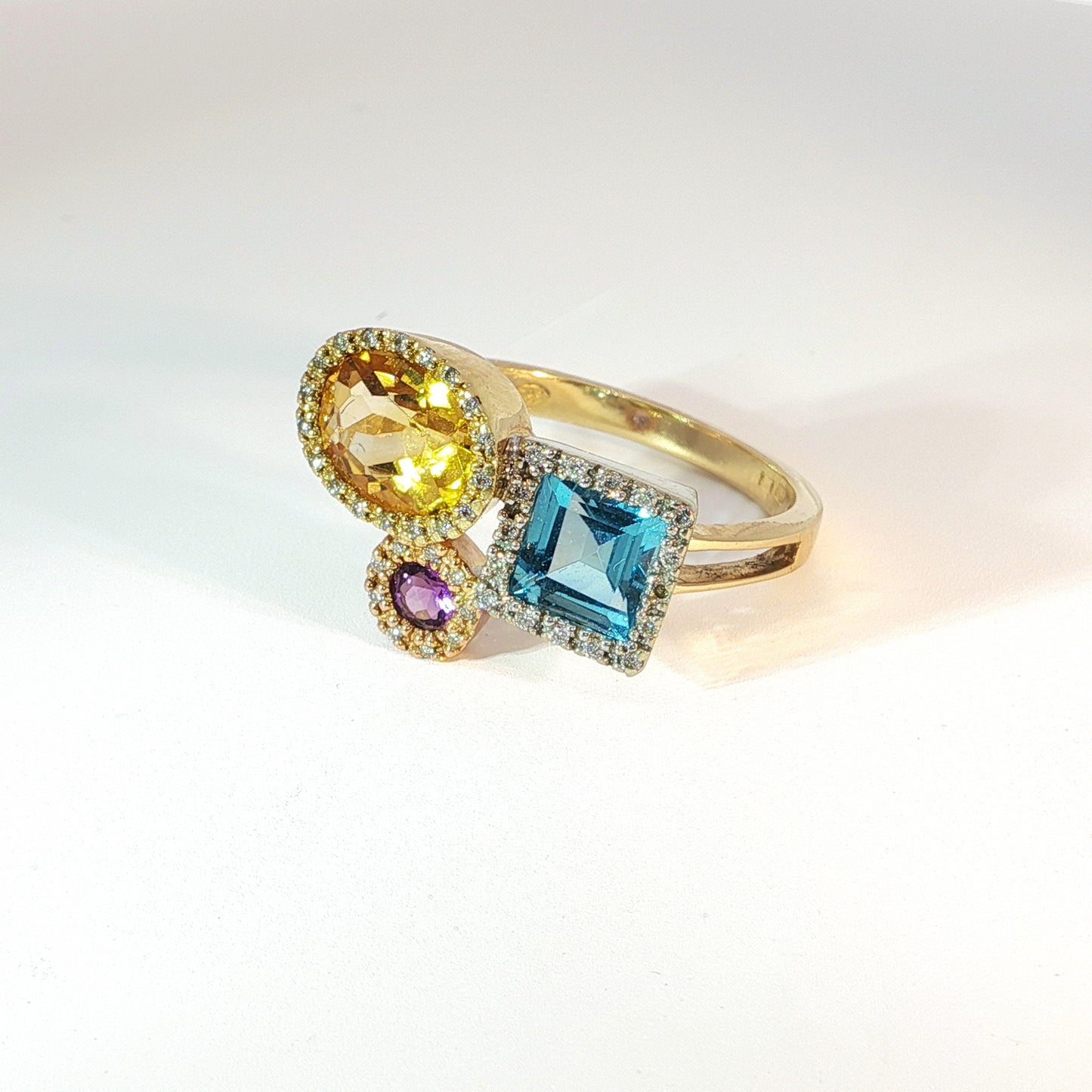 Magda | Vintage Halo Three Stone ring