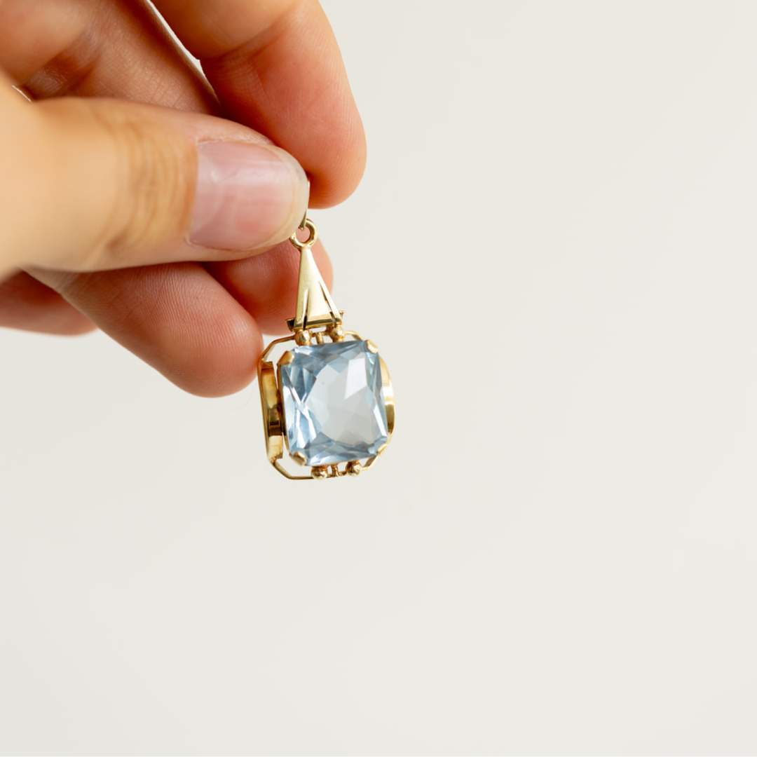 Milena | Vintage hanger