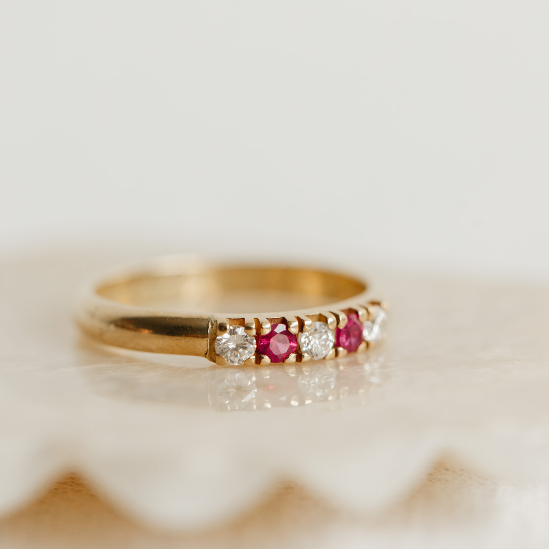 Edith | Vintage Five-stone ring