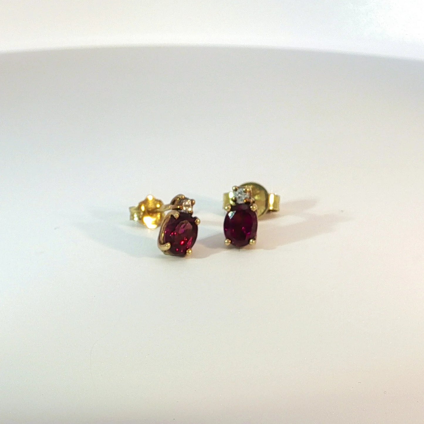 Ondine | Vintage oorstekers
