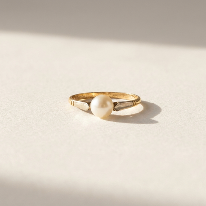 Alien| Vintage Emerald Entourage Ring