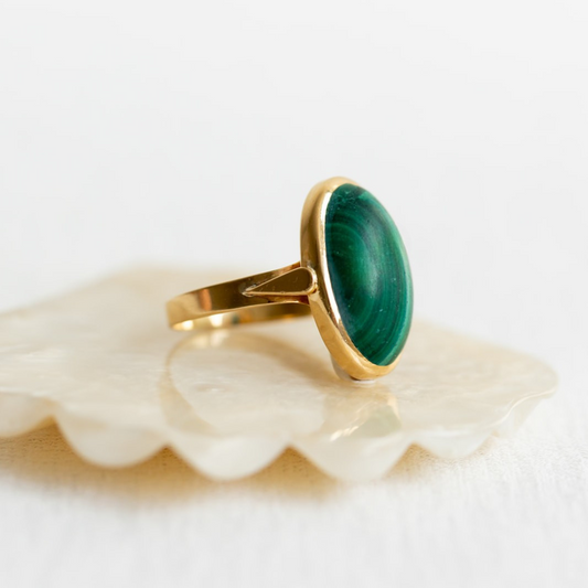 Bette | Vintage Solitaire ring
