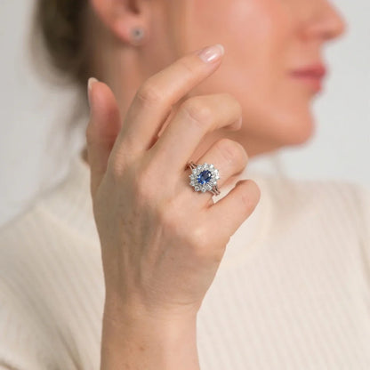 Julie | Vintage entourage ring
