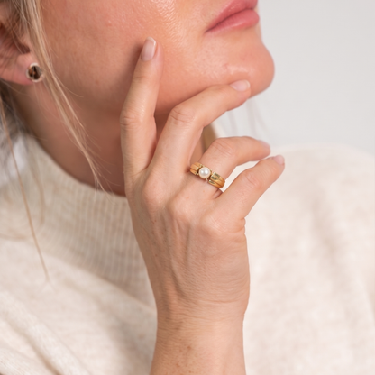 Magda | Vintage Parel Ring