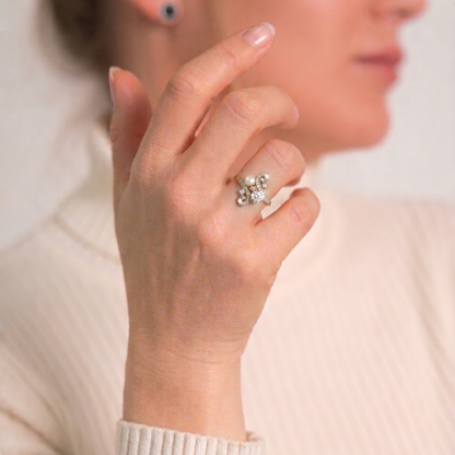 Alien| Vintage Emerald Entourage Ring