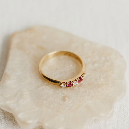 Edith | Vintage Five-stone ring