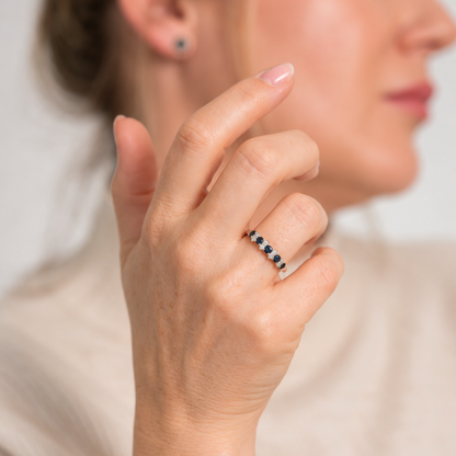 Éveline | Vintage Half Eternity Ring