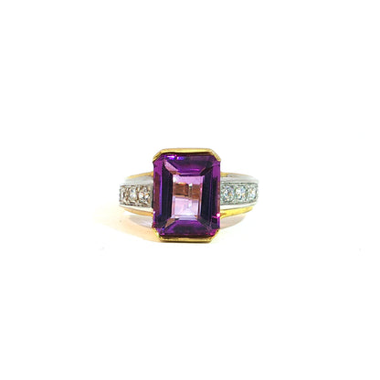 Alien| Bague entourage vintage en émeraude