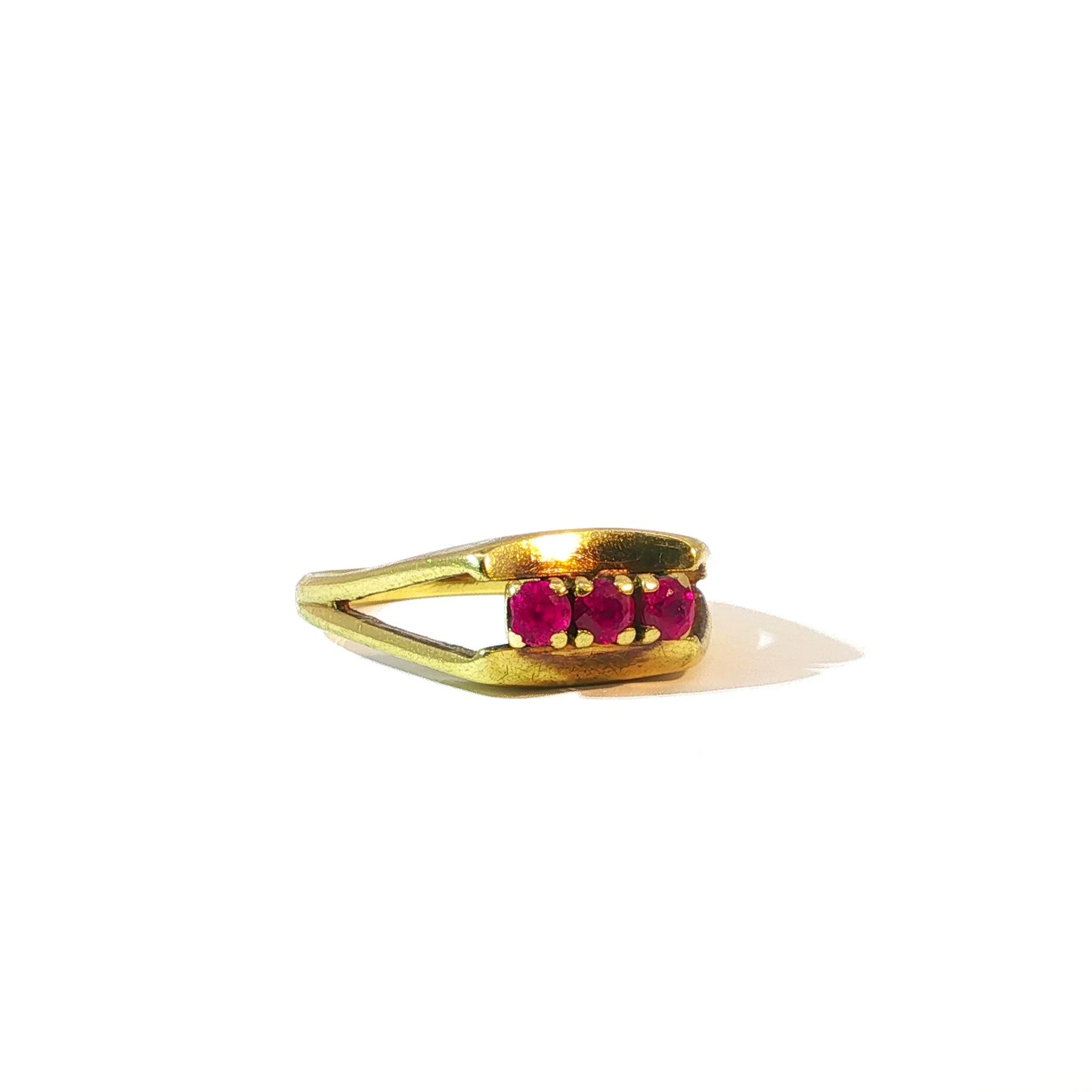 Odilja | Vintage three stone ring
