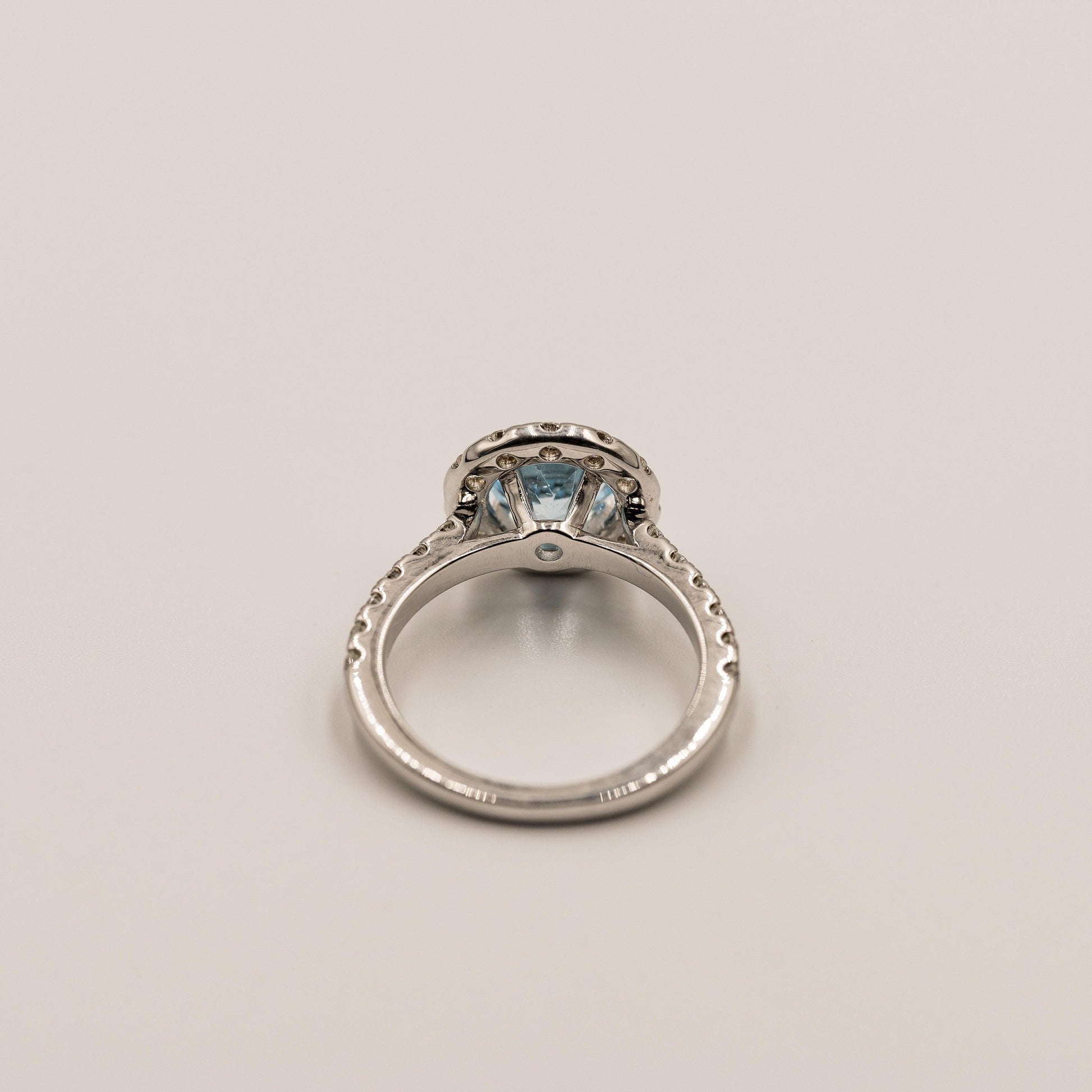 Blue | Topaas & Moissanite Diamant - Madamas - Antwerp
