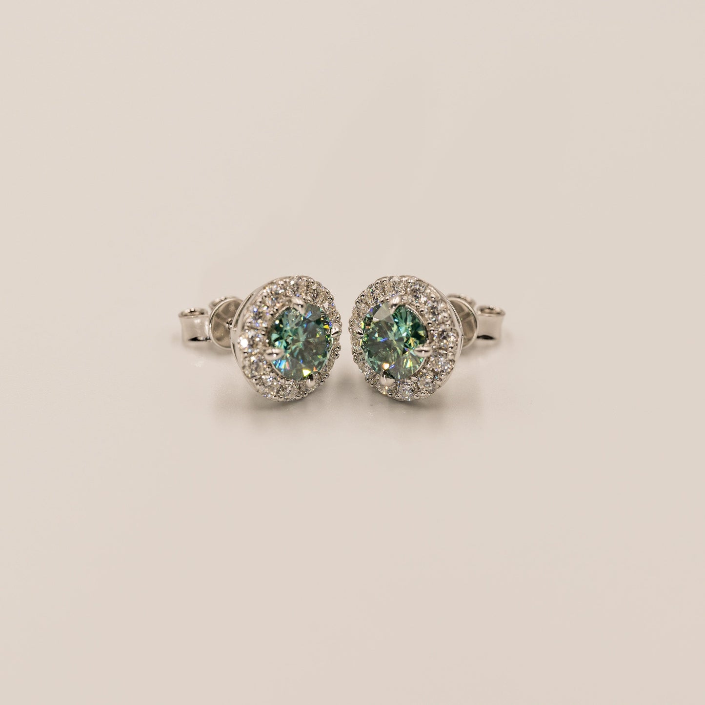 Halo Studs| Moissanite Diamant - Madamas - Antwerp